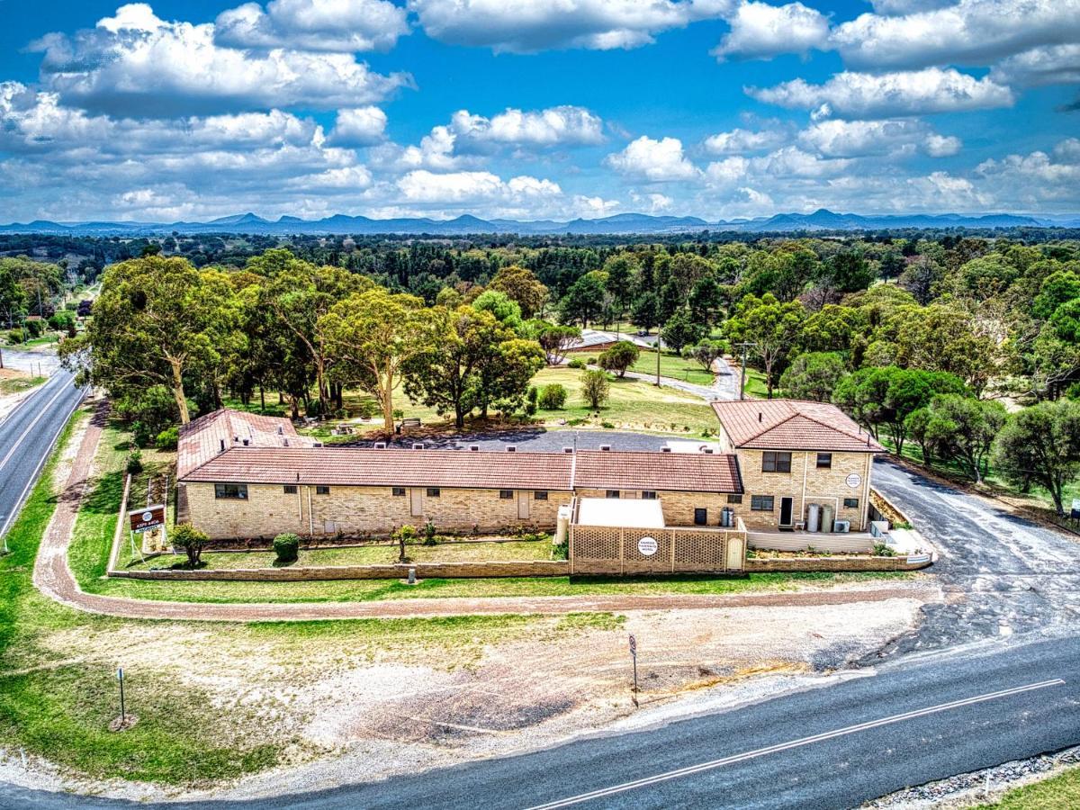 Kandos Fairways Motel Exterior photo