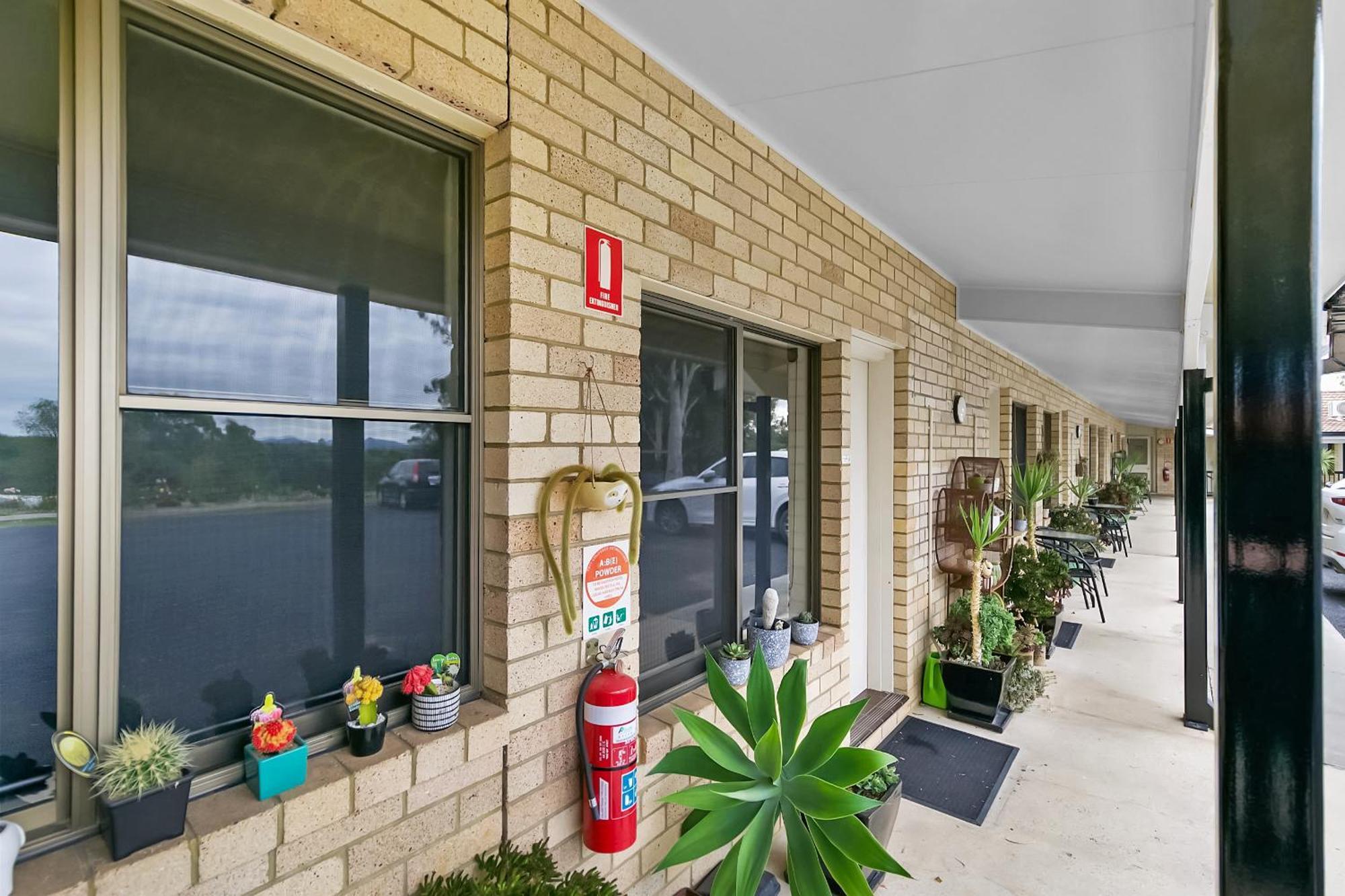 Kandos Fairways Motel Exterior photo